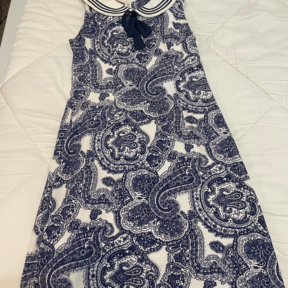 Vintage 70s Betty Barclay Paisley Shift Dress with Bow